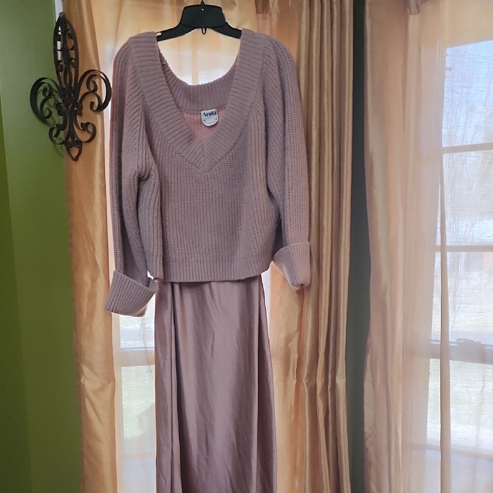 Dusty Rose (Nwt) Satin Sheath Dress With Matching Knit Off The Shoulder Swester